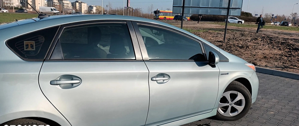 Toyota Prius cena 49900 przebieg: 185000, rok produkcji 2015 z Warszawa małe 742